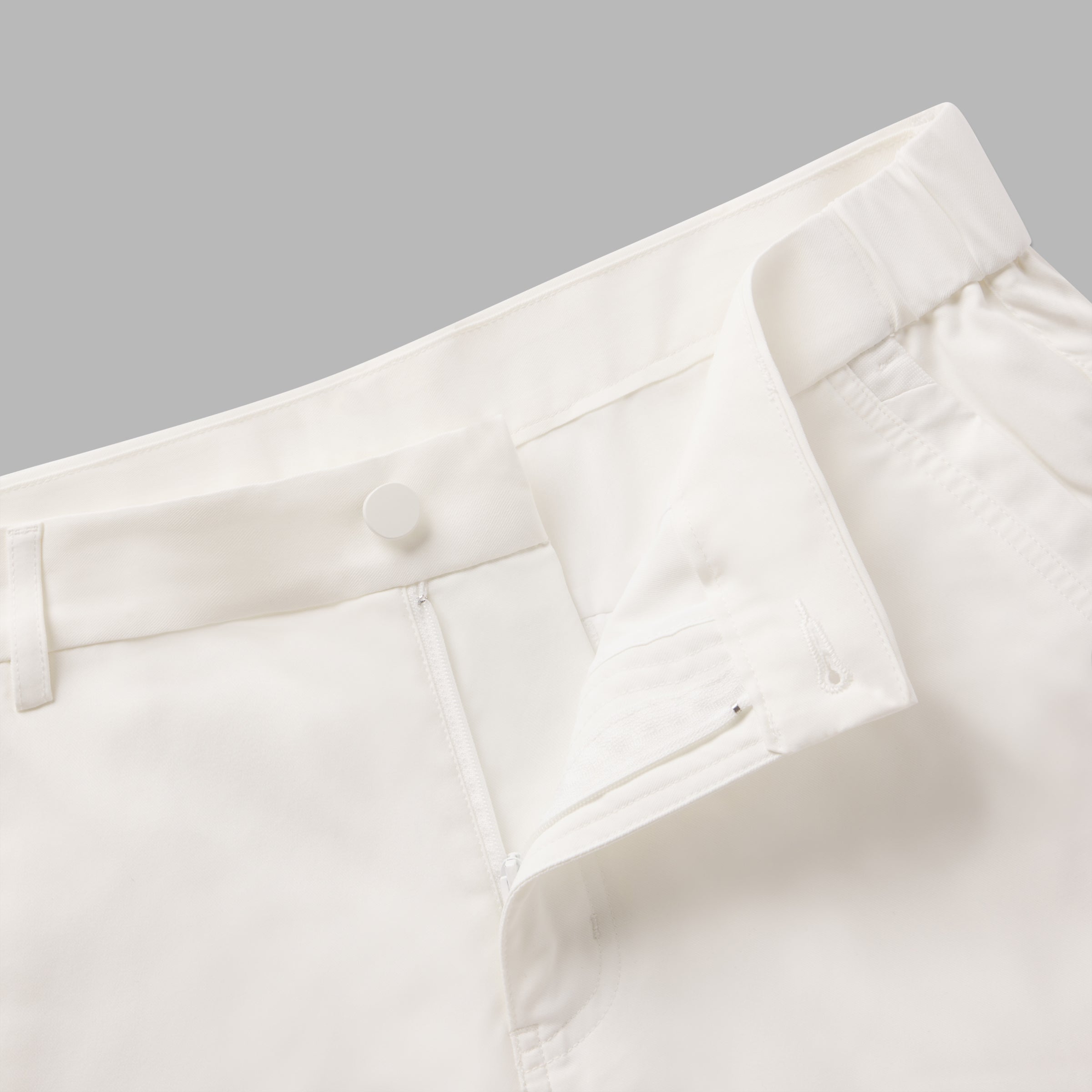 Jetsetter Tech Short 7" -- True White